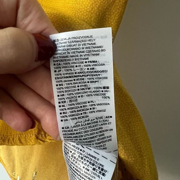 GAP Womens Short Sleeves V-Neck High Low Hem Floral Yellow Blouse Size Large - Picture 9 of 10